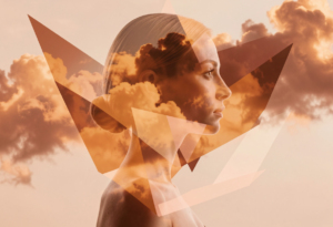 Силуэт женщины с разлетающимися геометрическими фрагментами &mdash; образ опустошения и работы с психологом